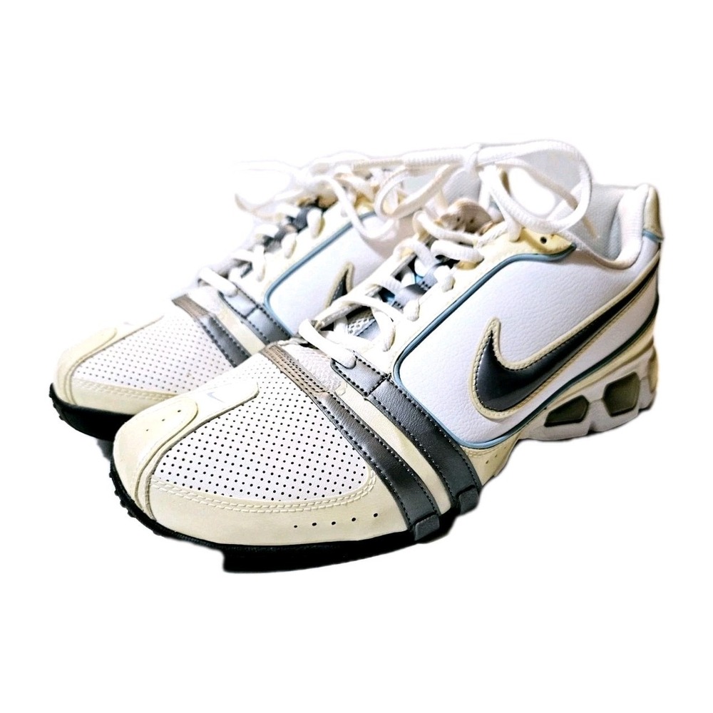 Nike Women's Air Strike Turf Shoes Size‎ 7